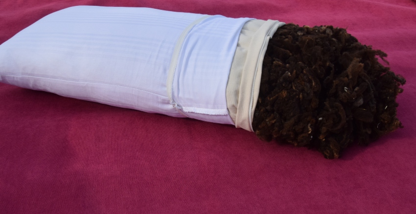 almohada lana merino negra